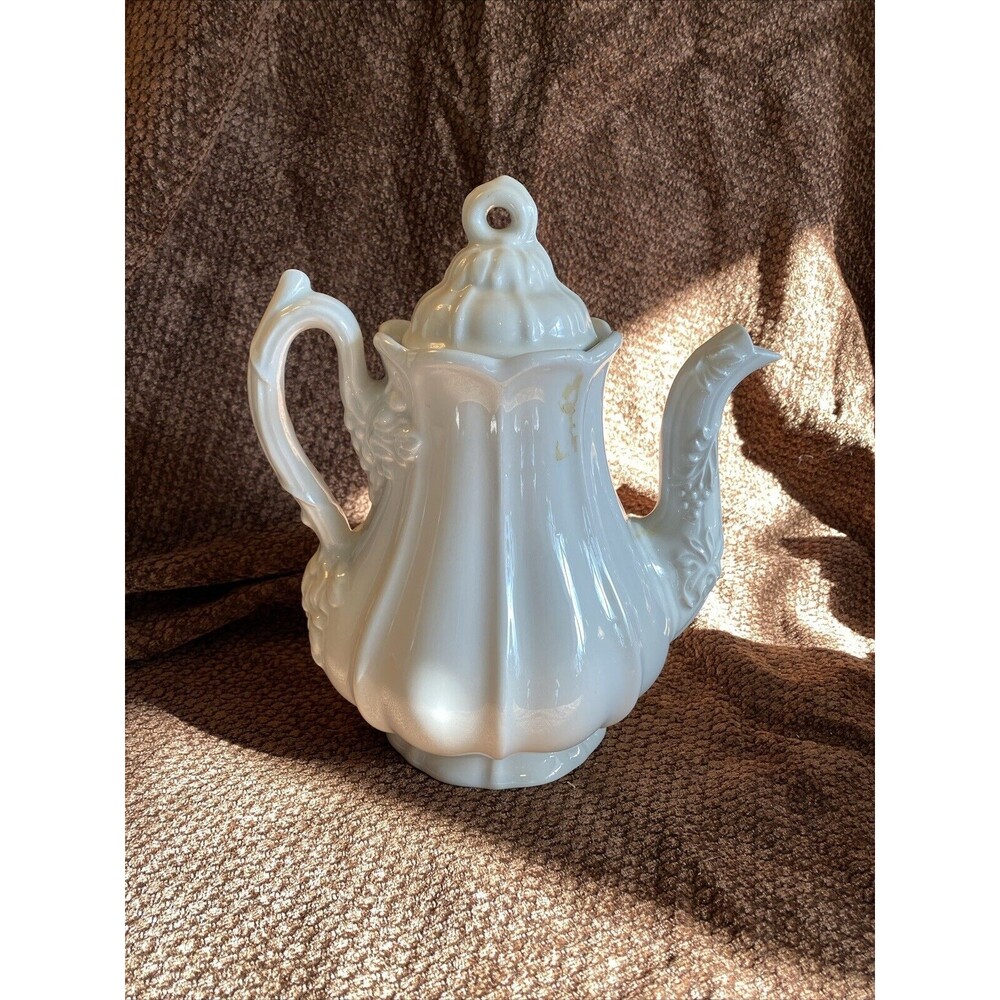 Red Cliff Ironstone Grape Teapot & Lid Vintage White Fruit Floral Embossed 10”